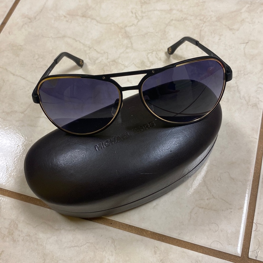 Michael Kors M2060S 001 Sunglasses